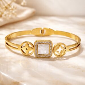 Ivory Luxe square bracelet
