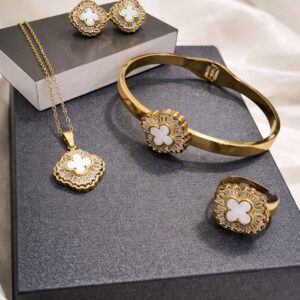 Golden Clover Luxury set