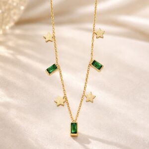 Magic emerald pendant