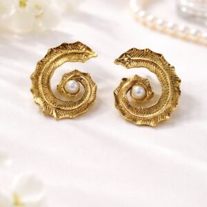 Spiral pearl earrings